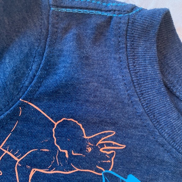 Carter’s T-Shirt - Picture 2 of 3